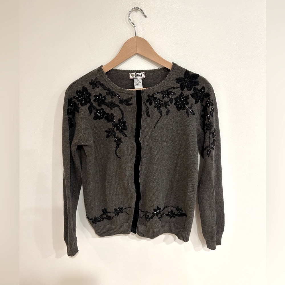 VTG Tiara international embroidered button down cardigan size S